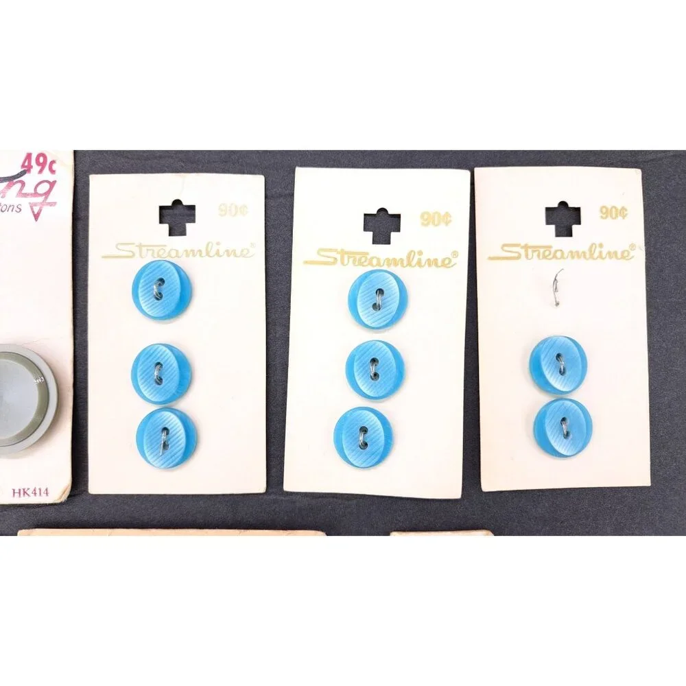 Vintage Buttons On Card Assorted Streamline La Mode LaPetite Lansing Luckyday